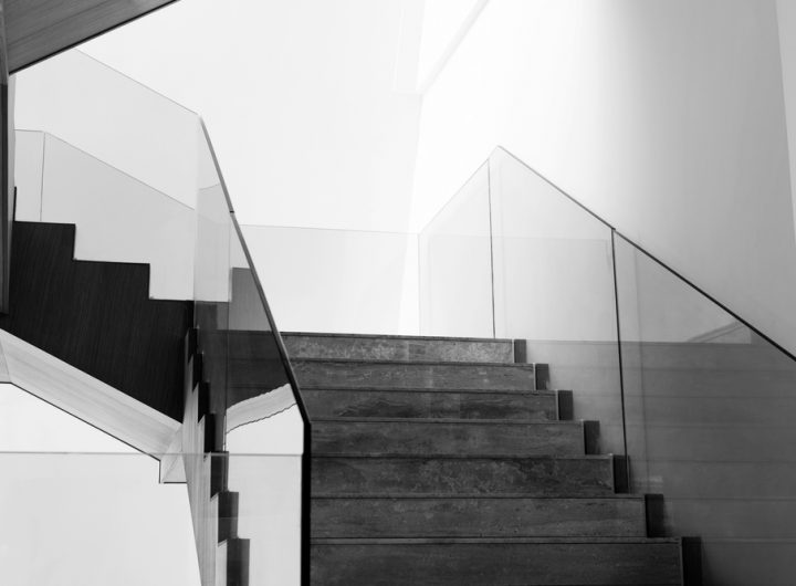 The Glass Handrail Installation Mistakes That Lead To Cracks
