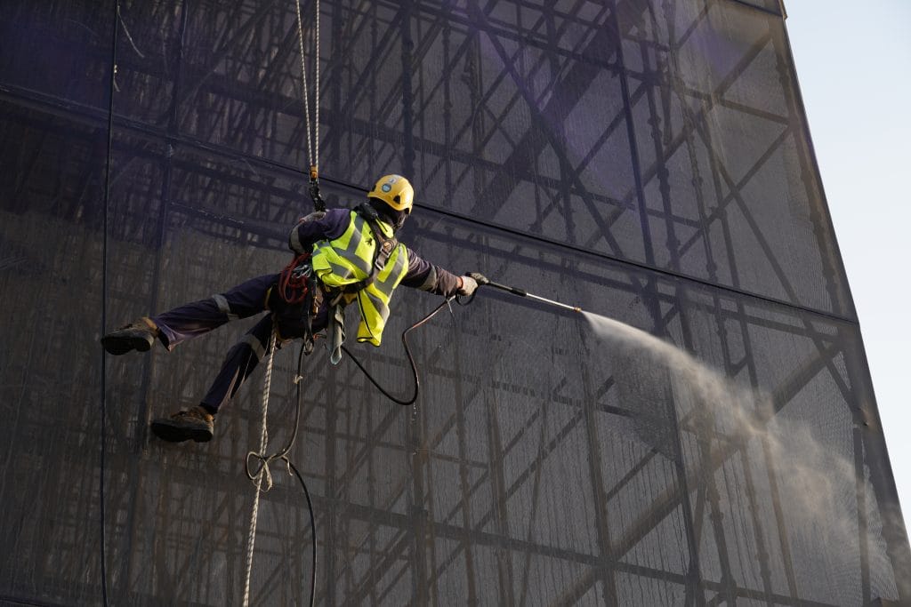 How Rope Access Cleaning Services Tackle Industrial And Commercial Challenges